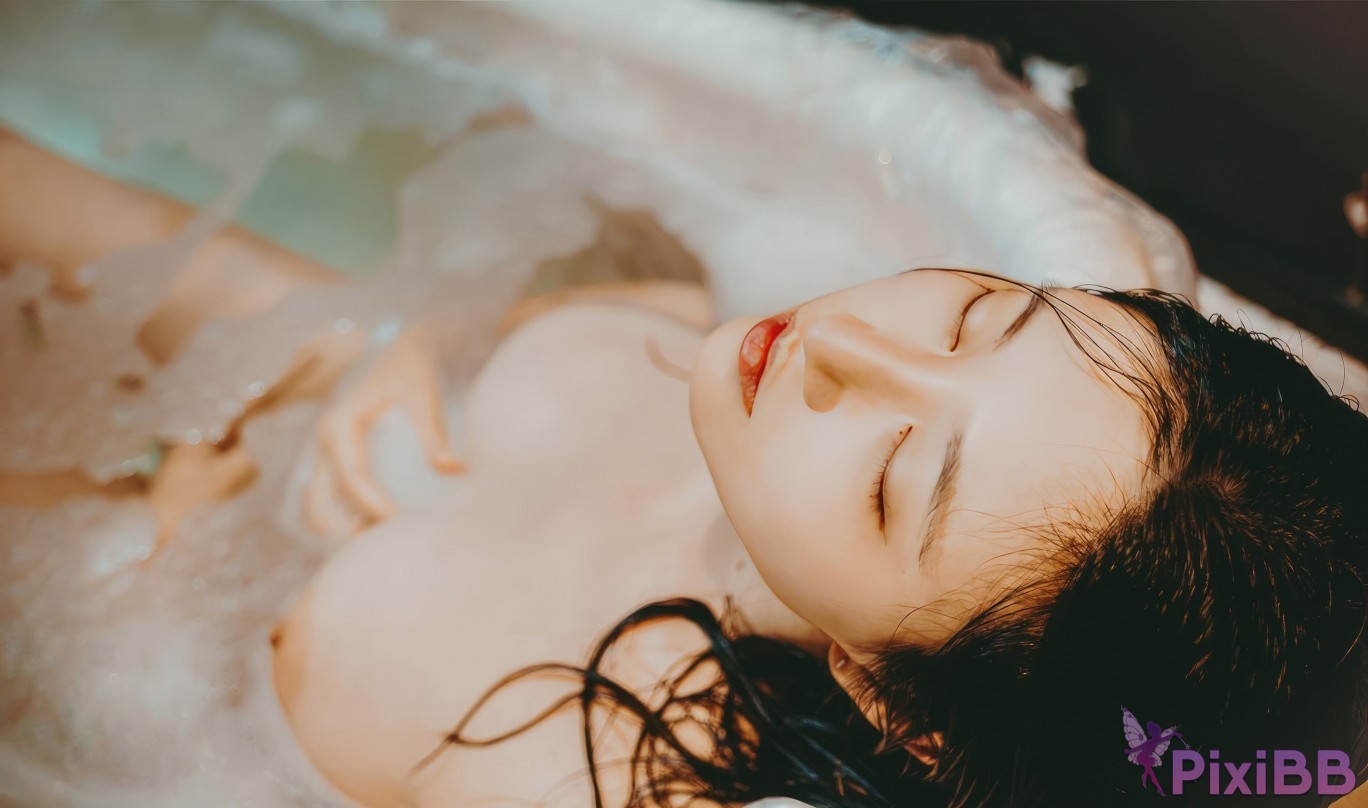 Coser Nnian Bathing PixiBB.COM 043