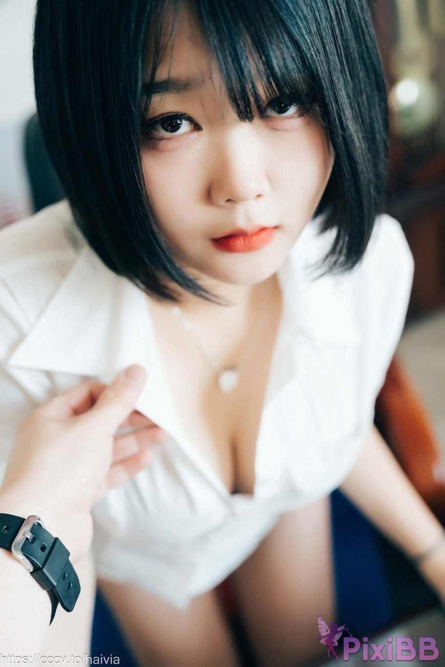 Loozy Zia Female Employee PixiBB.COM 054