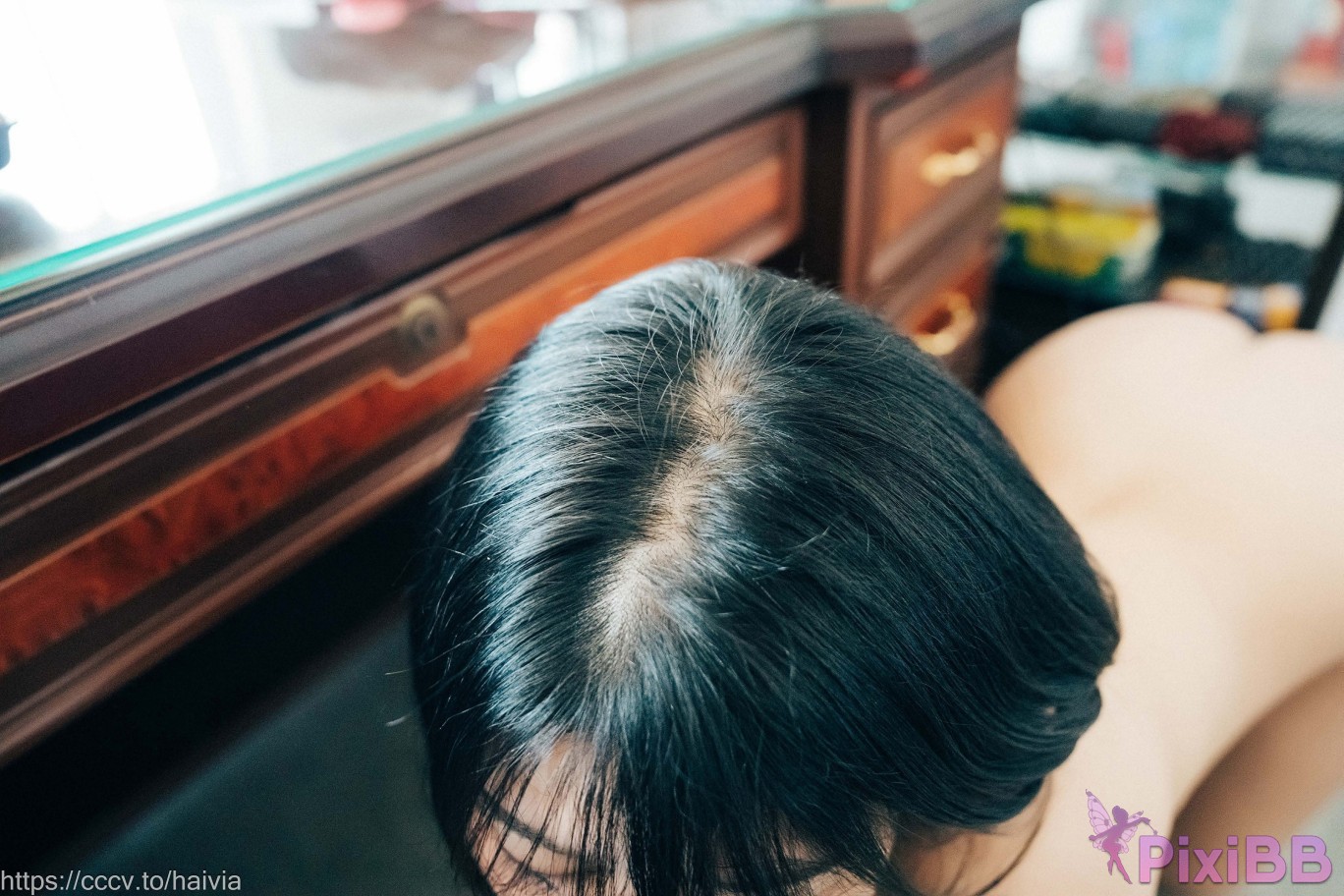 Loozy Zia Female Employee PixiBB.COM 093