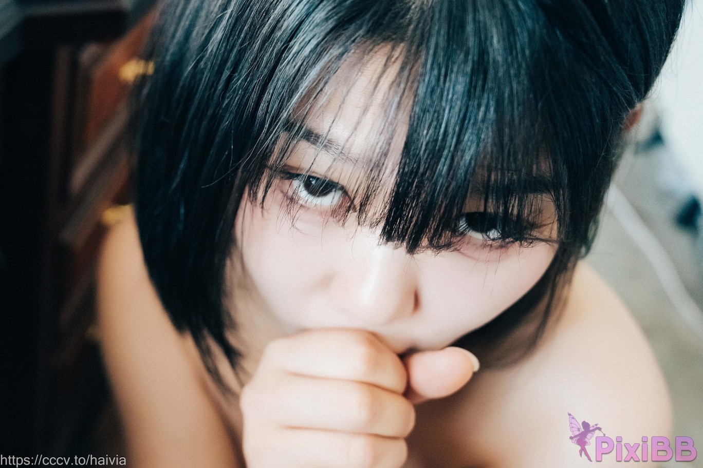 Loozy Zia Female Employee PixiBB.COM 096