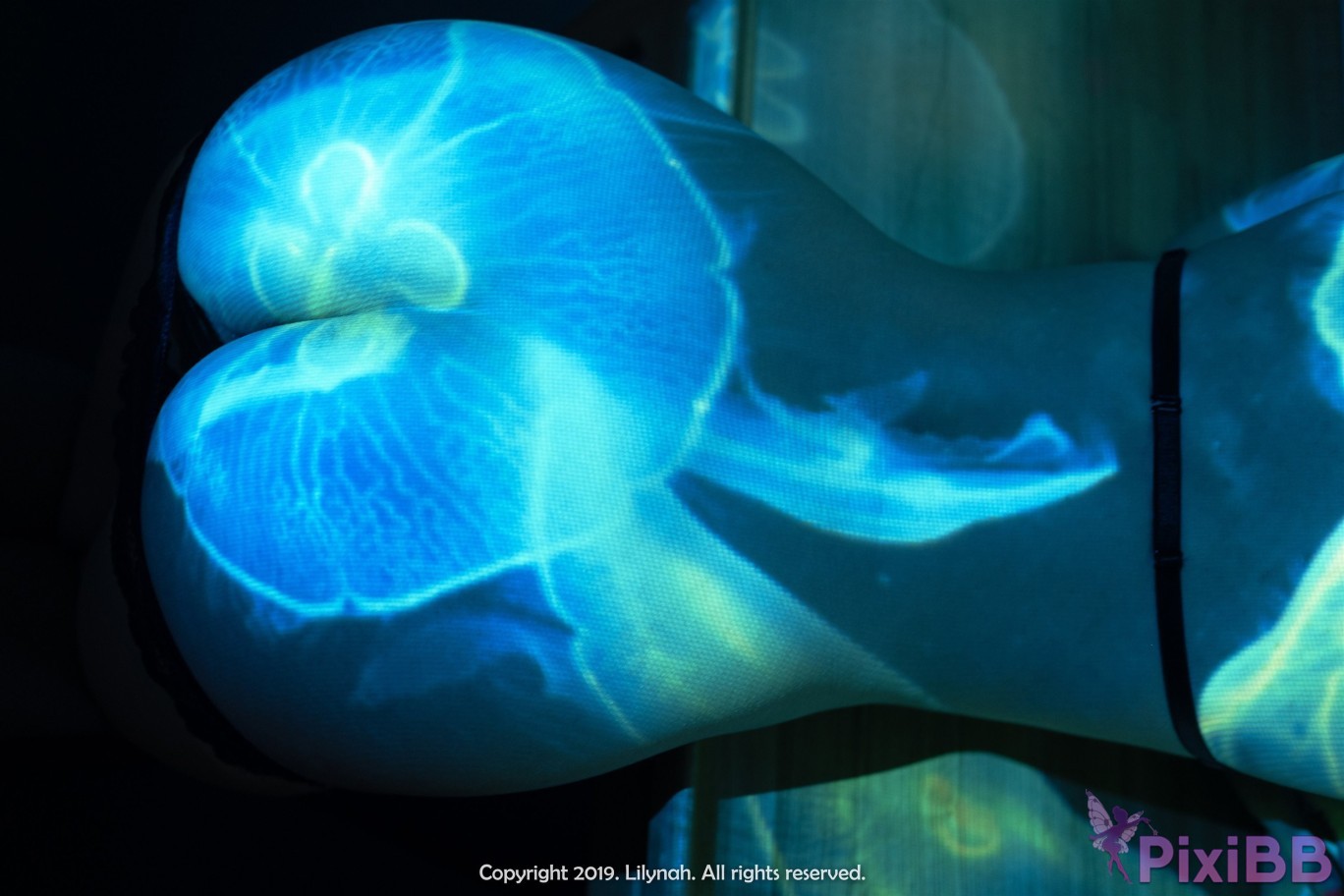 Lilynah Lily x Inah Issue 1 Glow PixiBB.COM 027