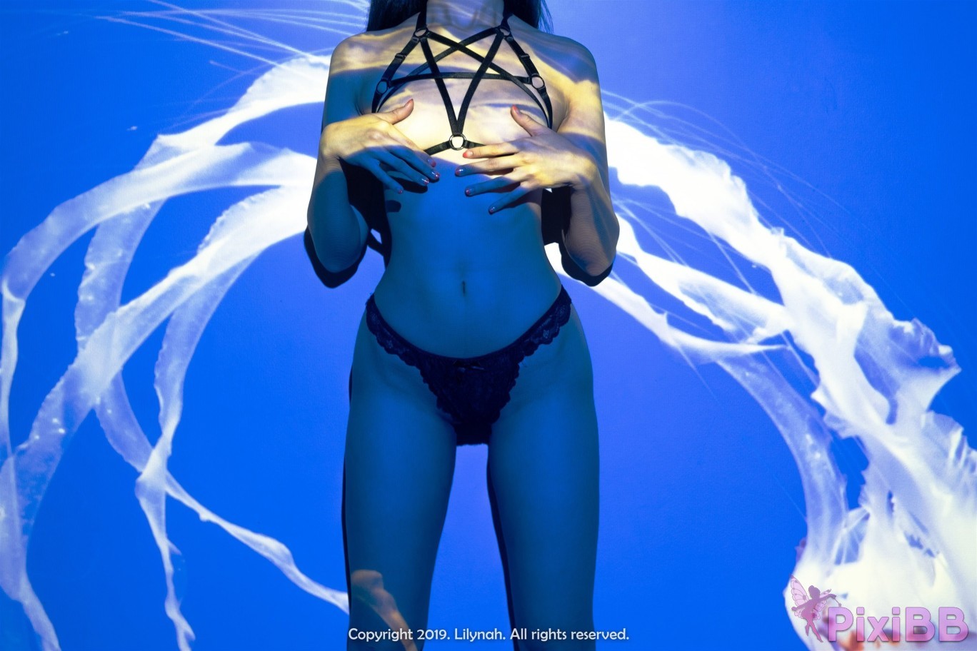 Lilynah Lily x Inah Issue 1 Glow PixiBB.COM 029