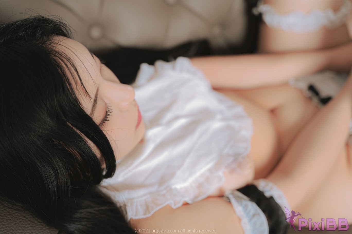 AG.350 Mina PixiBB.COM 010