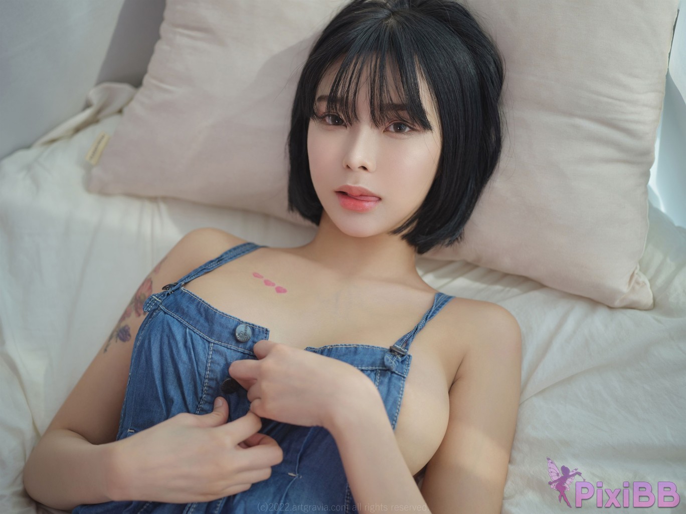 AG.402 Mina PixiBB.COM 024