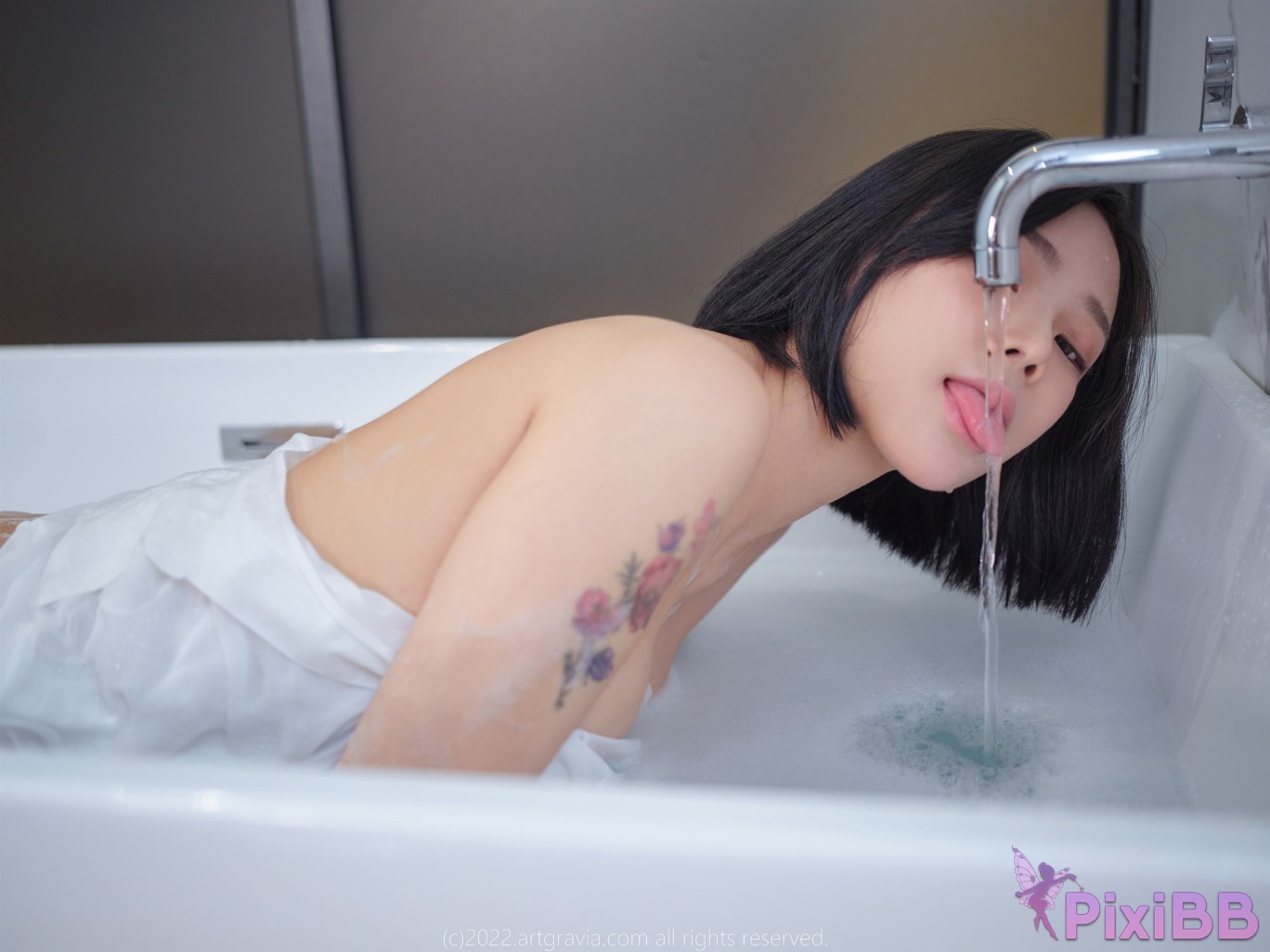 AG.452 Mina PixiBB.COM 083