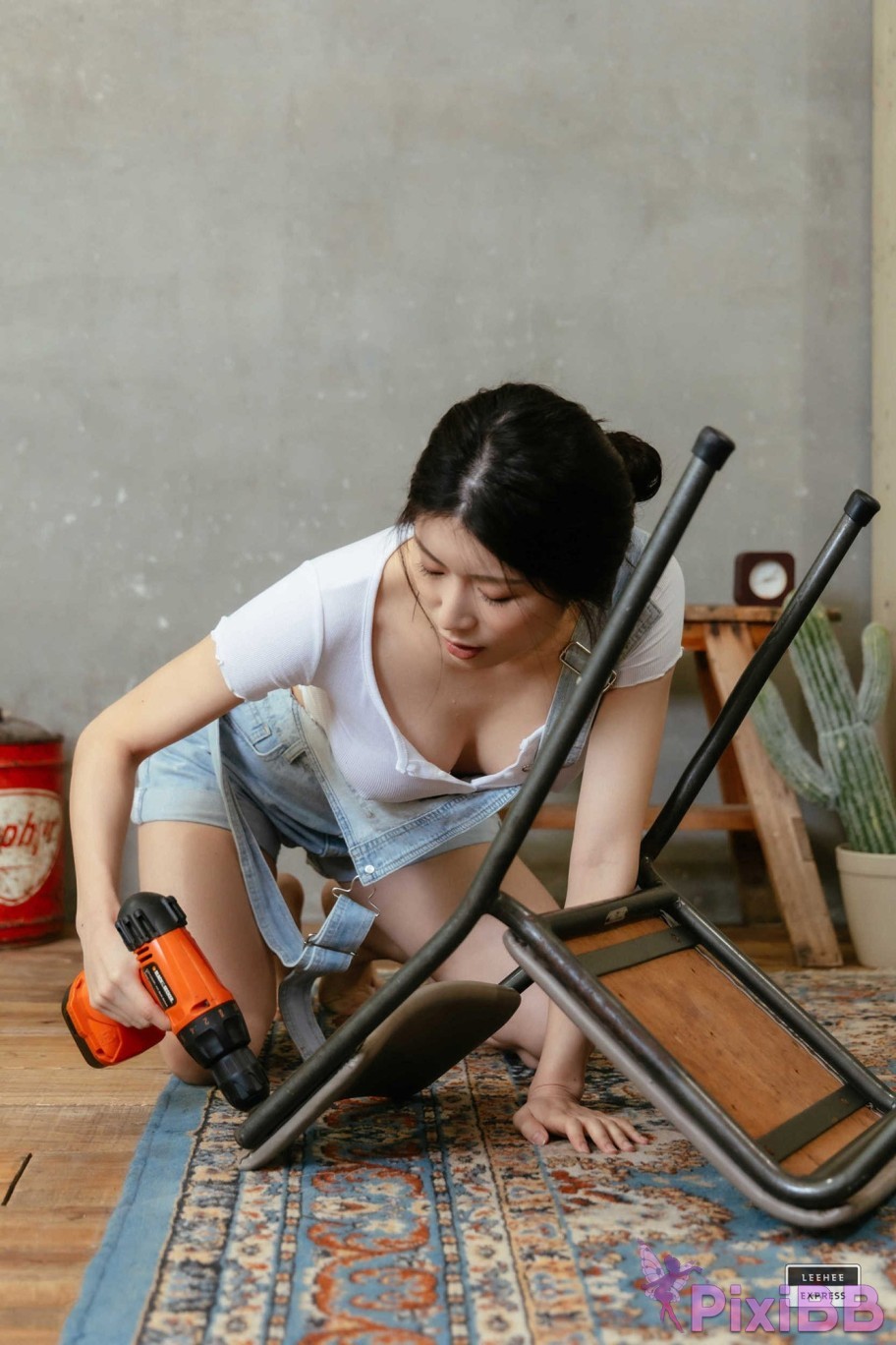 LE LEHF 213B Min.E PixiBB.COM 017