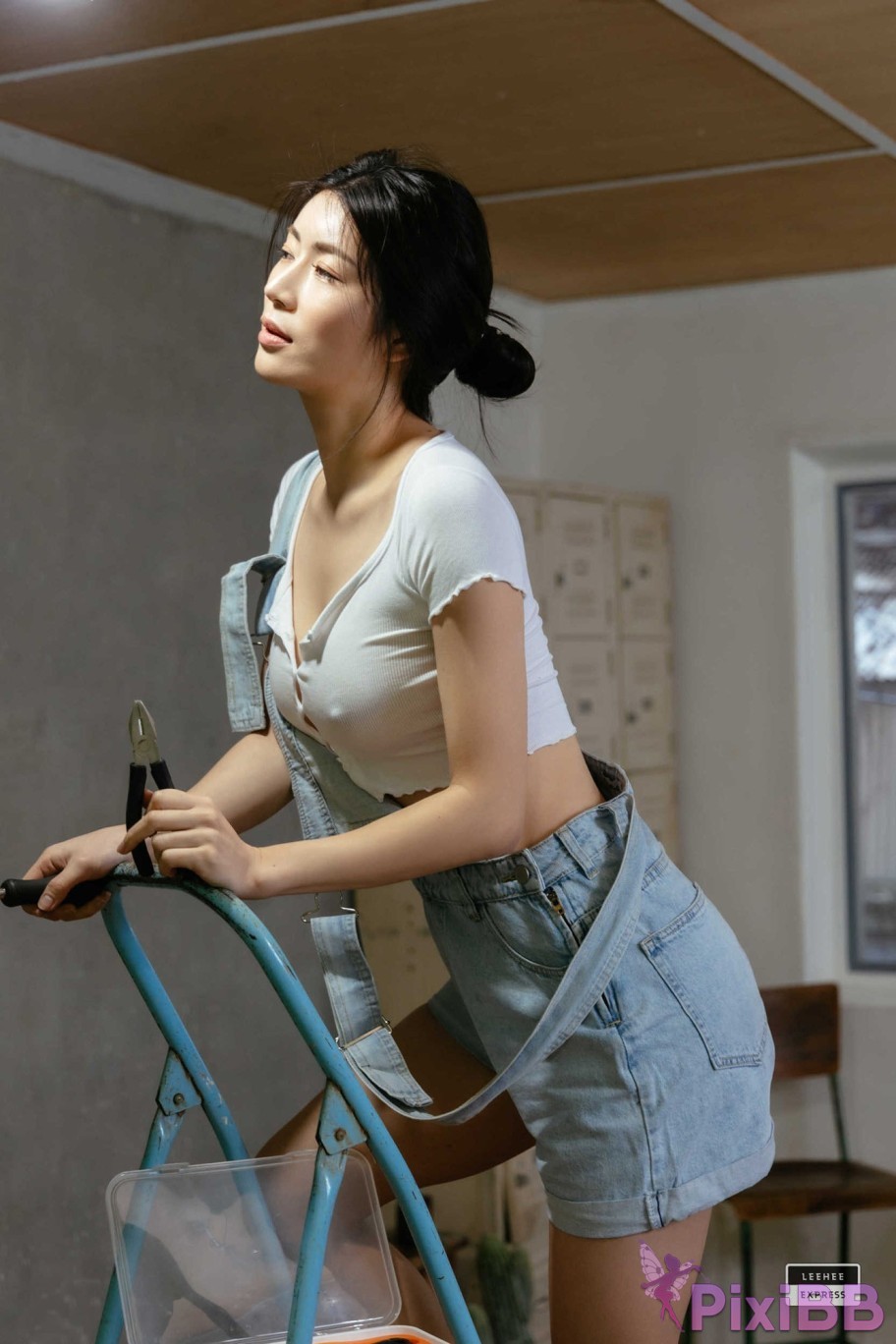 LE LEHF 213B Min.E PixiBB.COM 023