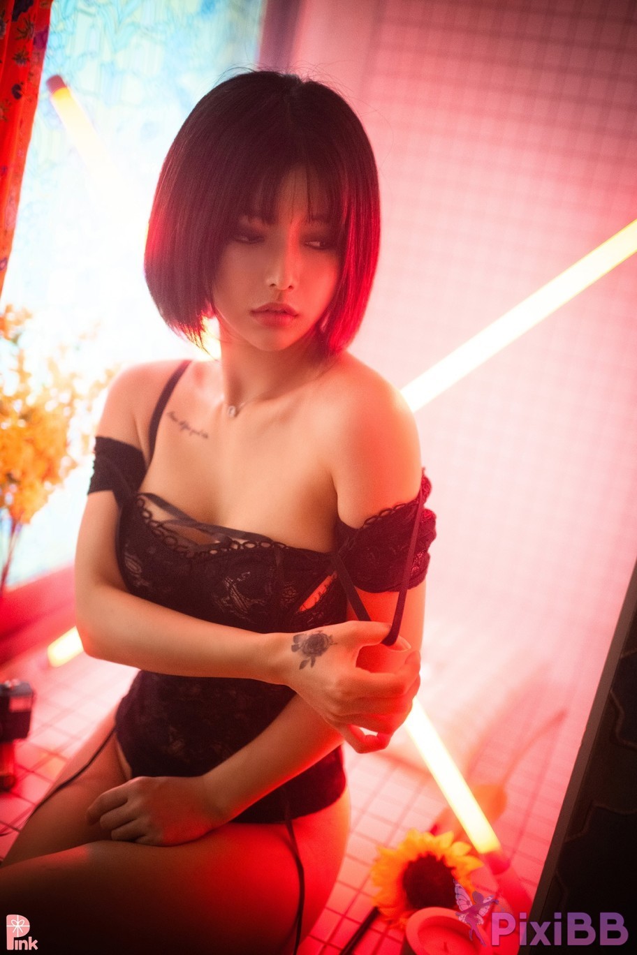 PINK U.Hwa Mood Black PixiBB.COM 028