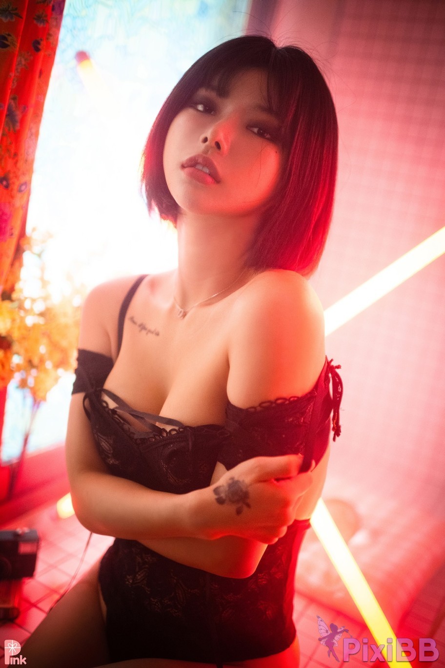 PINK U.Hwa Mood Black PixiBB.COM 030