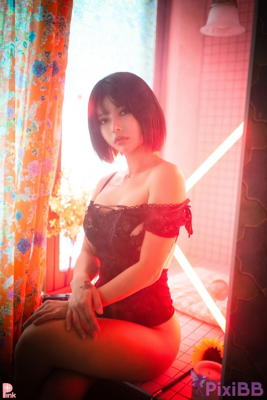 PINK U.Hwa Mood Black PixiBB.COM 034