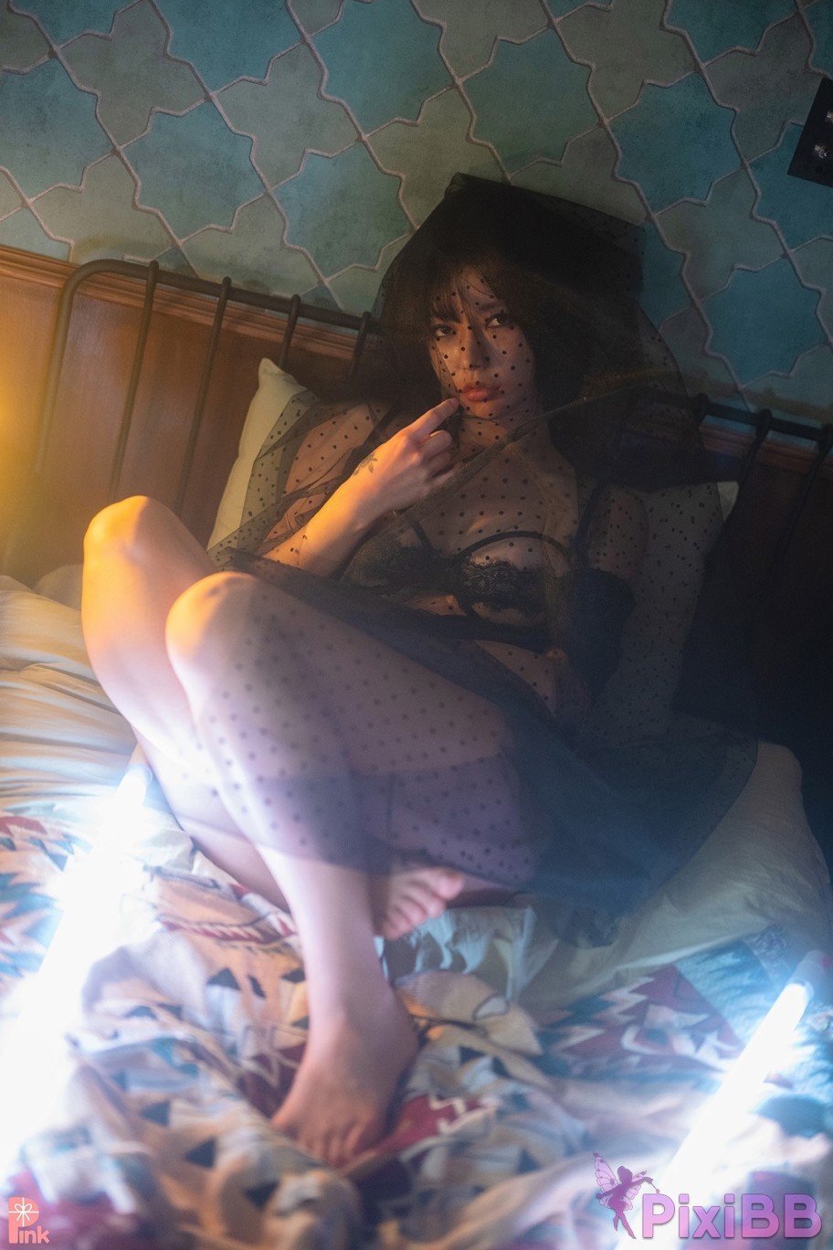 PINK U.Hwa Mood Black PixiBB.COM 074