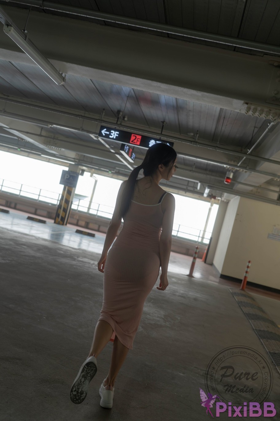 Pure Media Vol.297 Suji PixiBB.COM 002