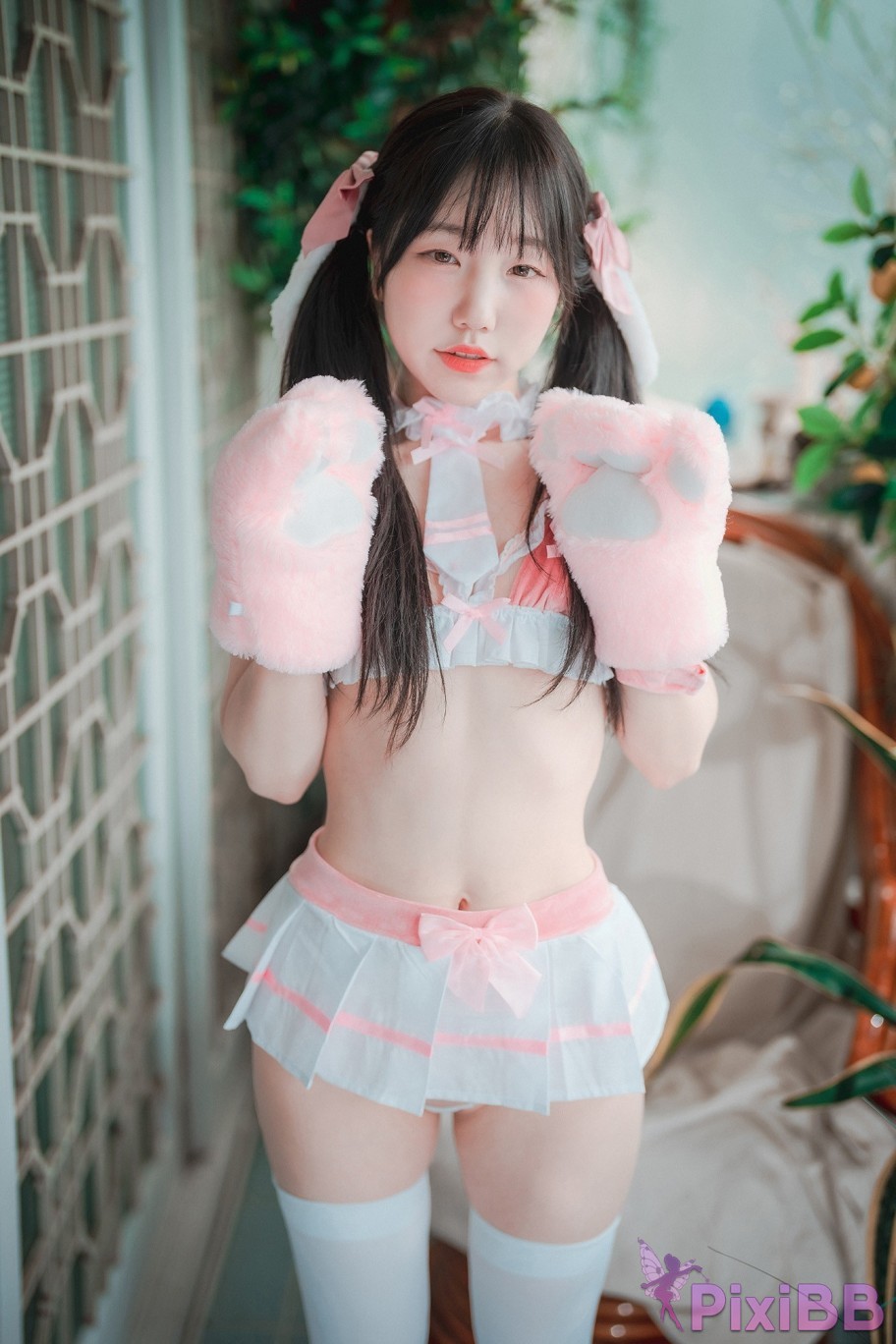 DJAWA Photo Yeri Home Sweet Hare PixiBB.COM 001