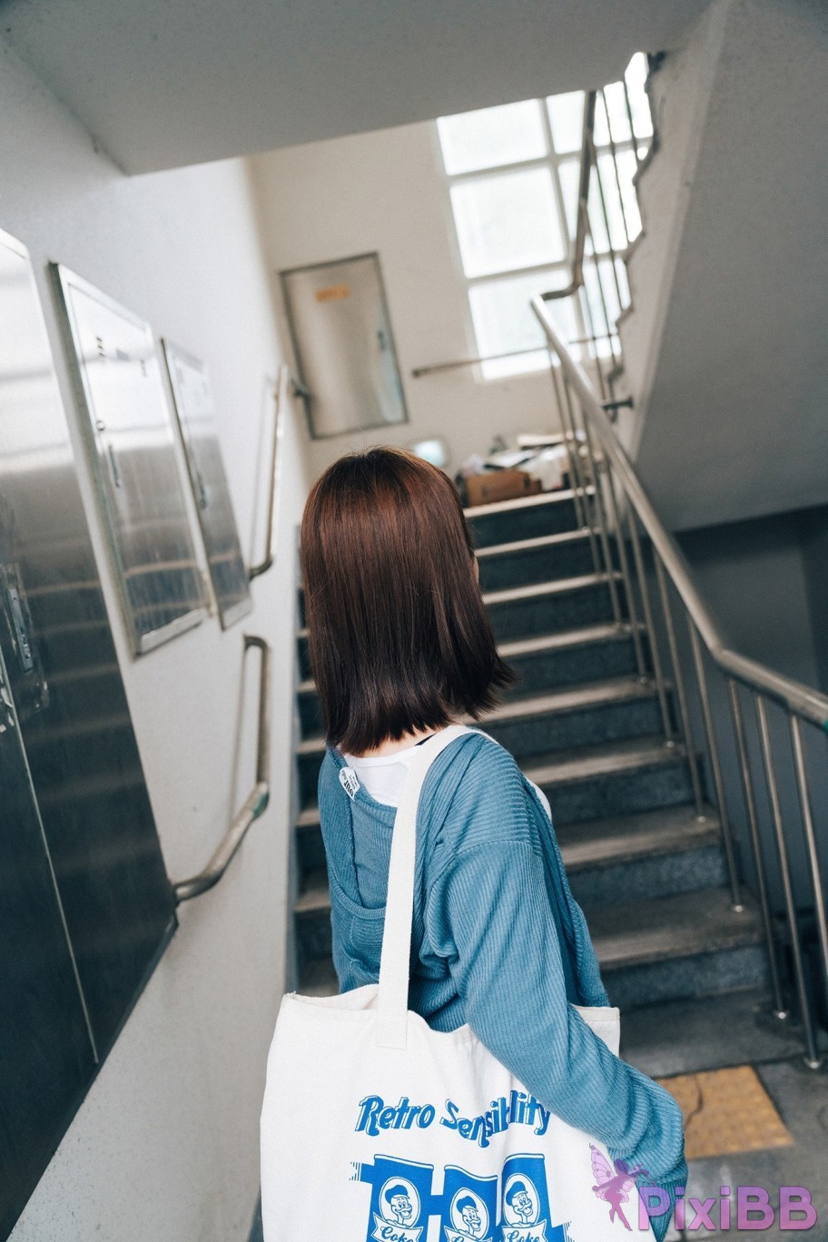 Loozy Yeri Enjoying Outdoor PixiBB.COM 001