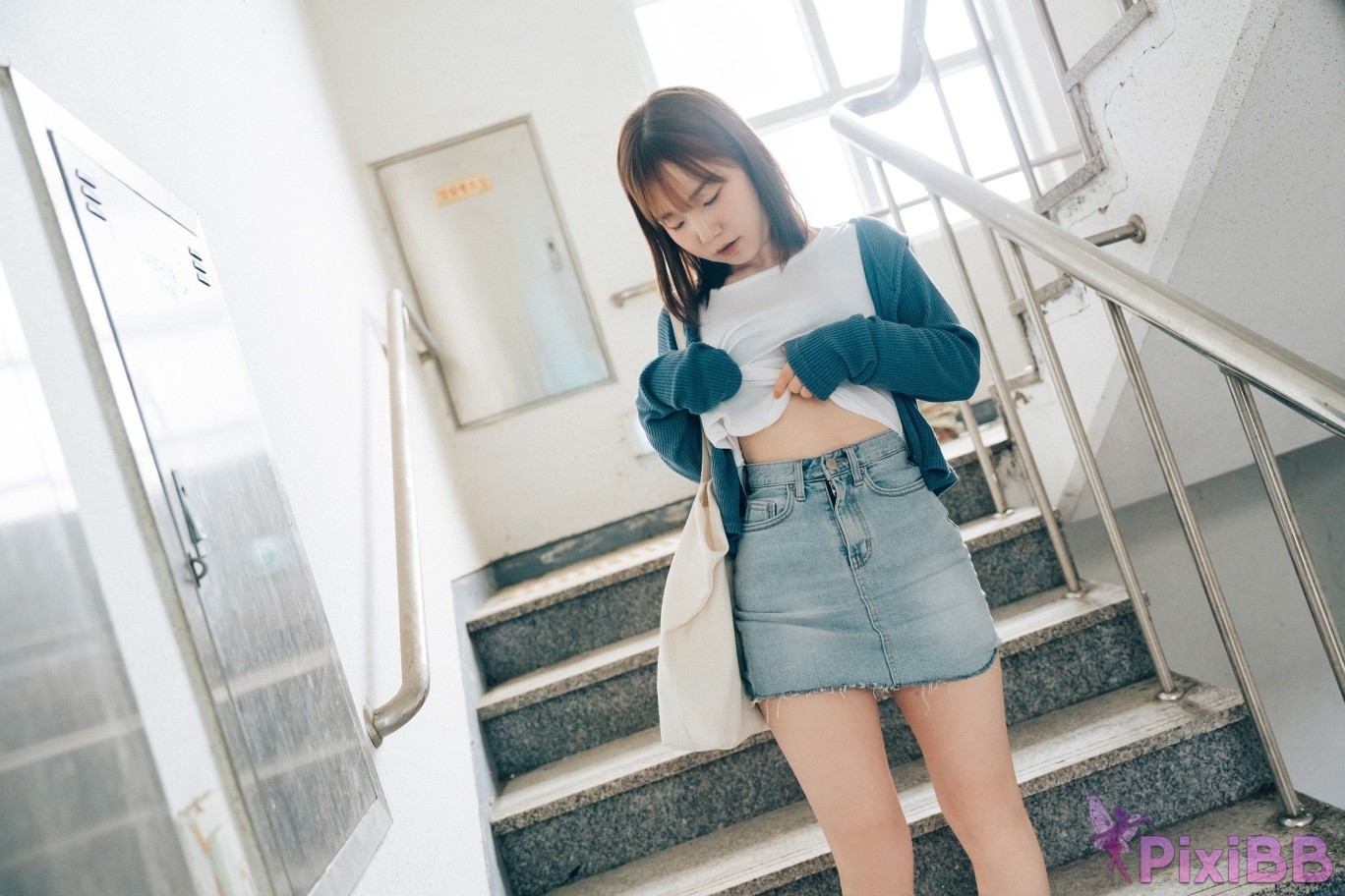 Loozy Yeri Enjoying Outdoor PixiBB.COM 004