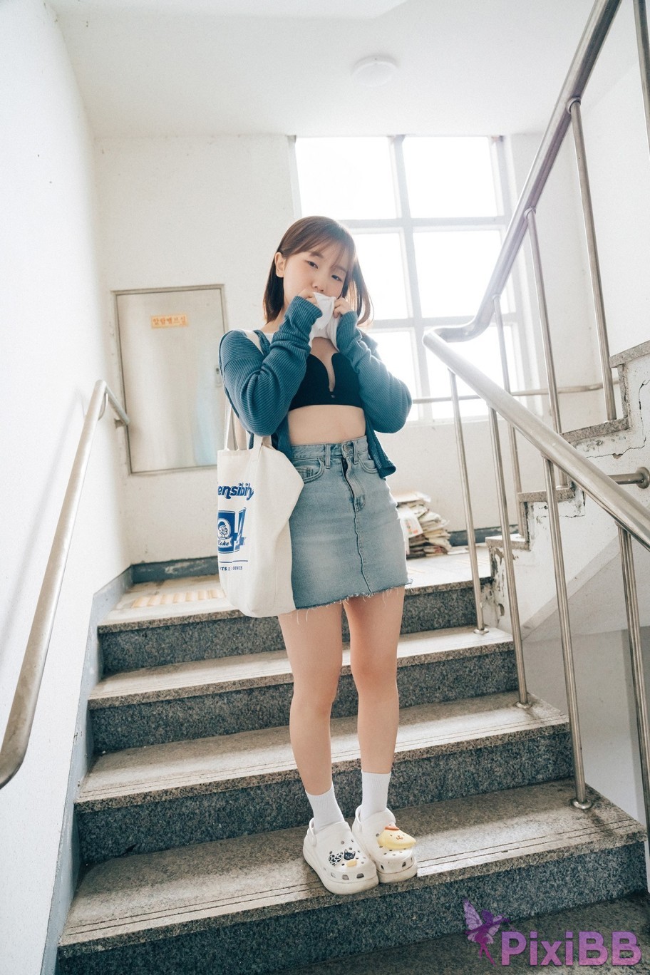 Loozy Yeri Enjoying Outdoor PixiBB.COM 005