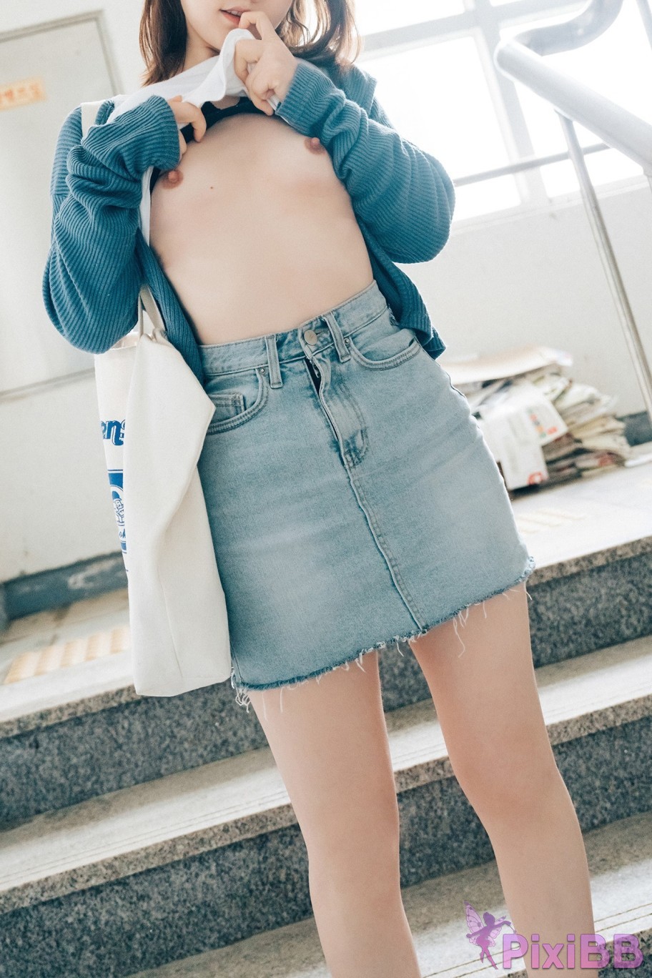 Loozy Yeri Enjoying Outdoor PixiBB.COM 006