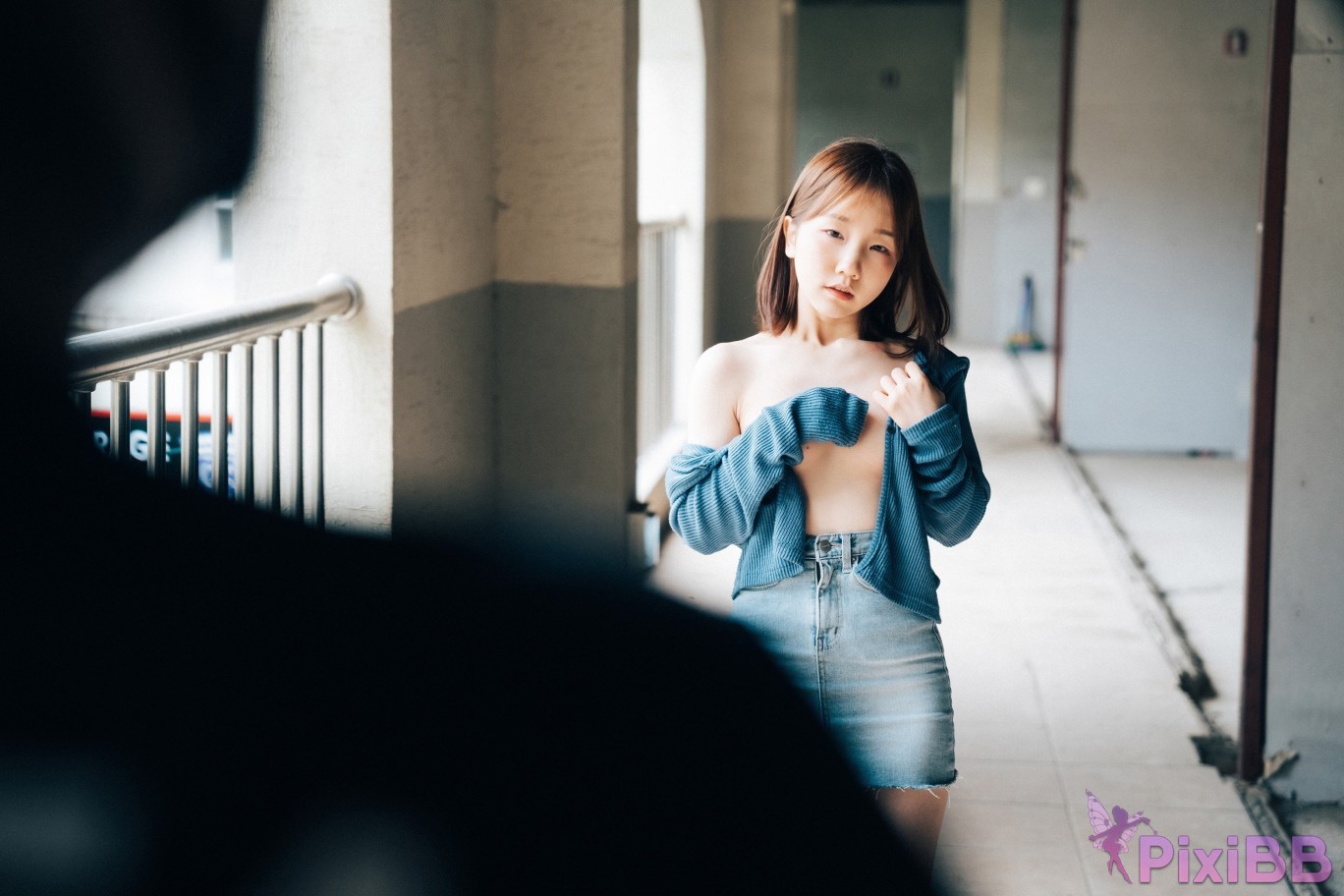 Loozy Yeri Enjoying Outdoor PixiBB.COM 016