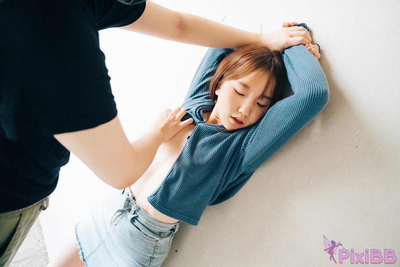 Loozy Yeri Enjoying Outdoor PixiBB.COM 021