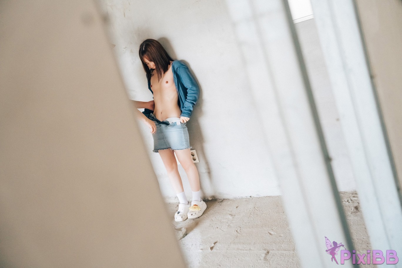 Loozy Yeri Enjoying Outdoor PixiBB.COM 022