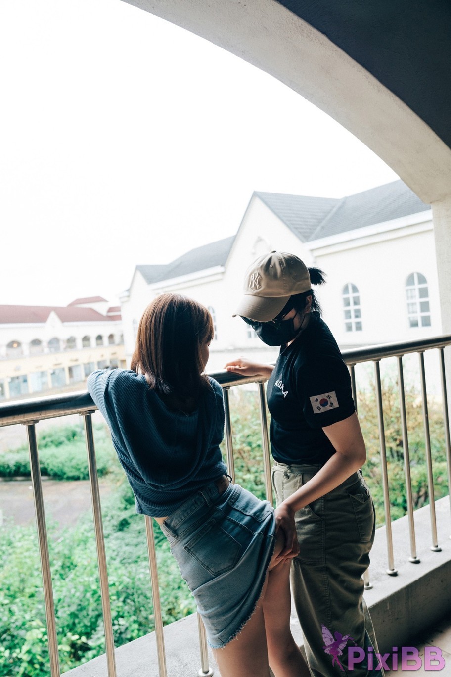 Loozy Yeri Enjoying Outdoor PixiBB.COM 034