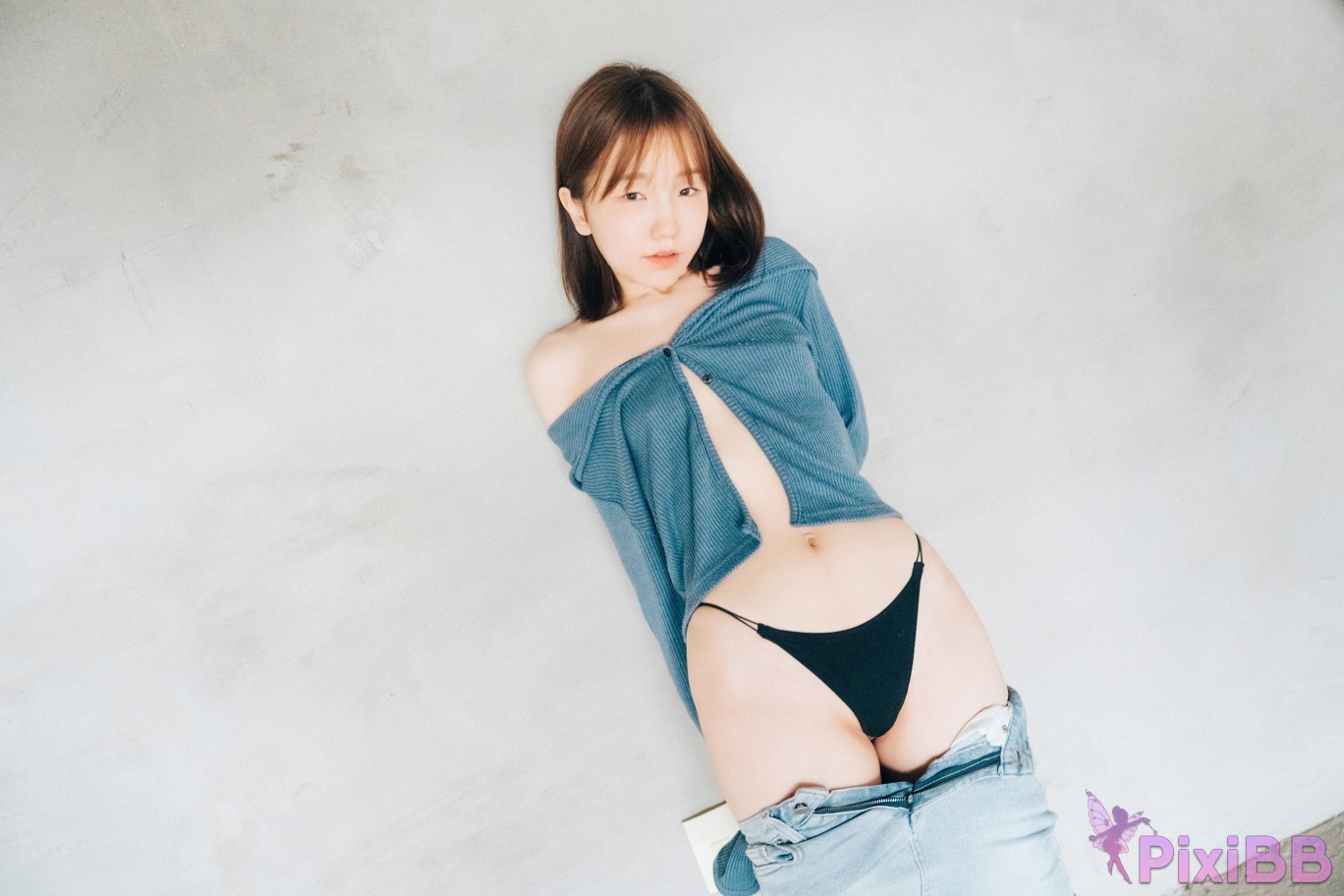 Loozy Yeri Enjoying Outdoor PixiBB.COM 045