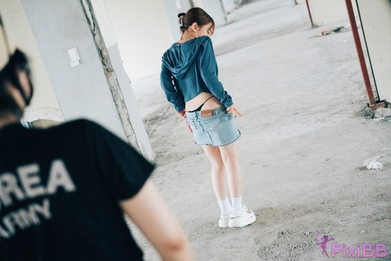 Loozy Yeri Enjoying Outdoor PixiBB.COM 048