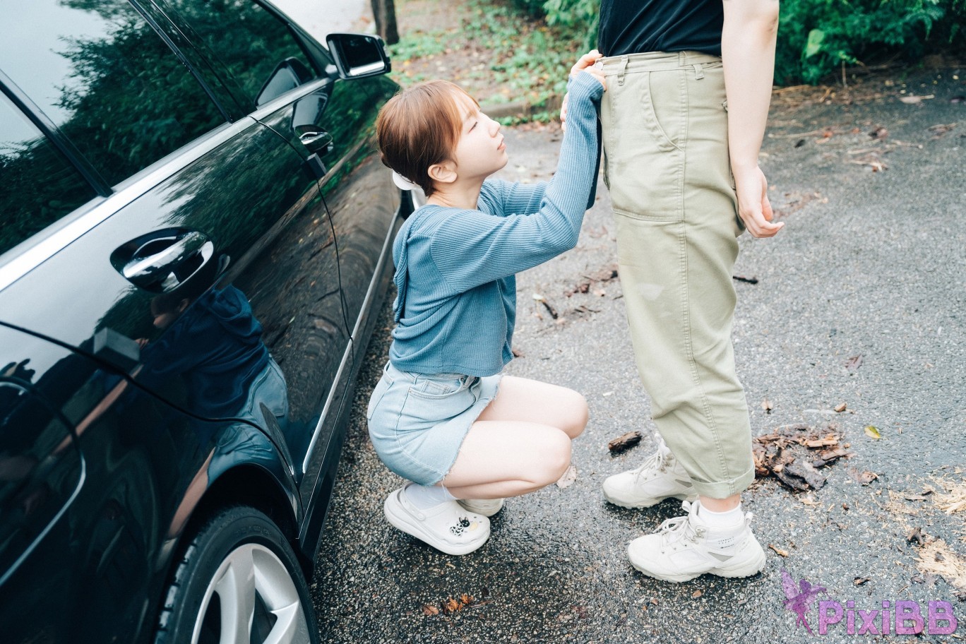 Loozy Yeri Enjoying Outdoor PixiBB.COM 090