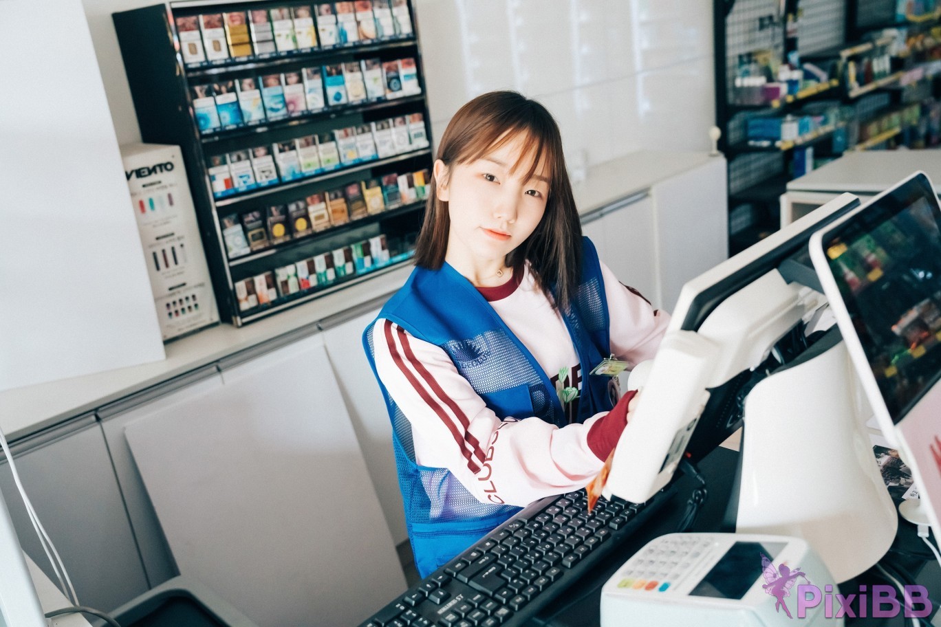 Loozy Yeri Pocket Girl Alba PixiBB.COM 003