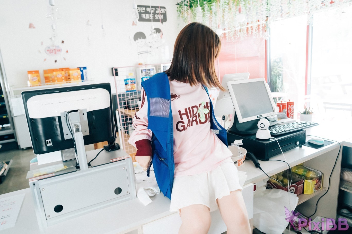 Loozy Yeri Pocket Girl Alba PixiBB.COM 012