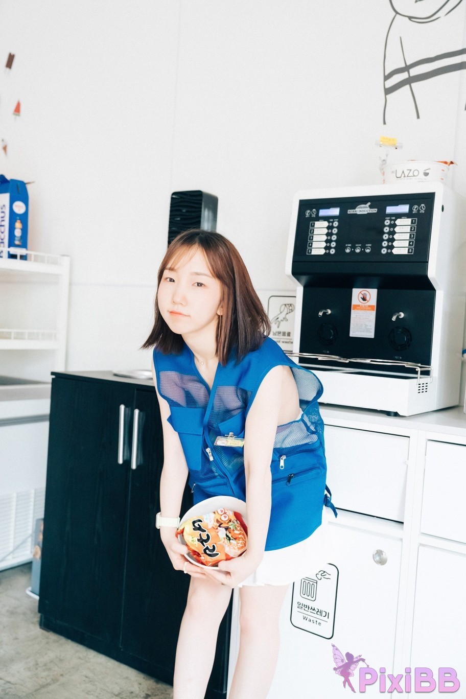 Loozy Yeri Pocket Girl Alba PixiBB.COM 053