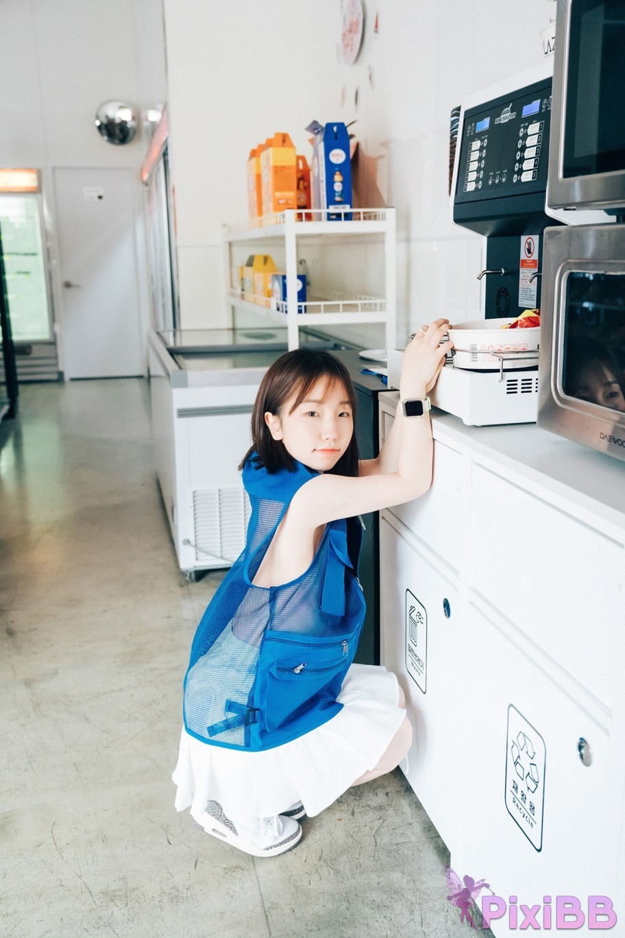 Loozy Yeri Pocket Girl Alba PixiBB.COM 057