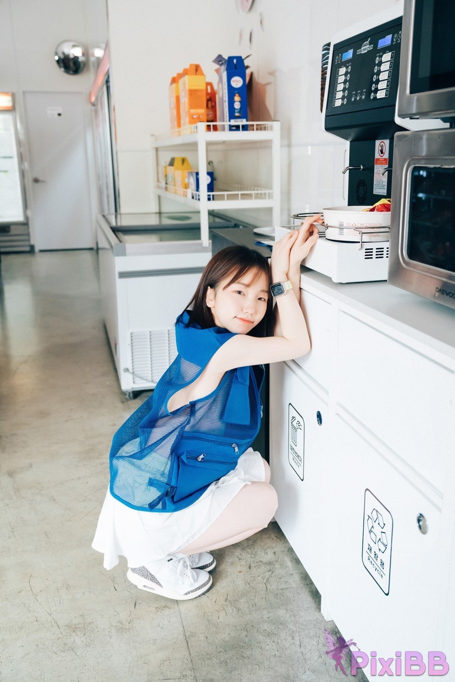 Loozy Yeri Pocket Girl Alba PixiBB.COM 058