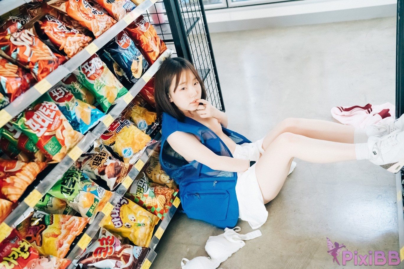 Loozy Yeri Pocket Girl Alba PixiBB.COM 104