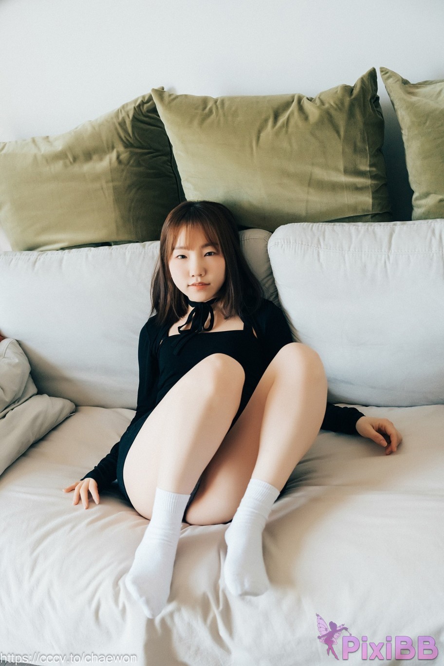 Loozy Yeri Visitor PixiBB.COM 007