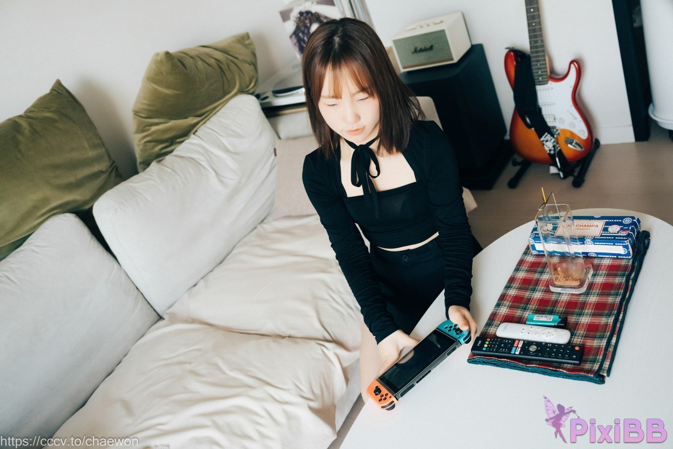 Loozy Yeri Visitor PixiBB.COM 016