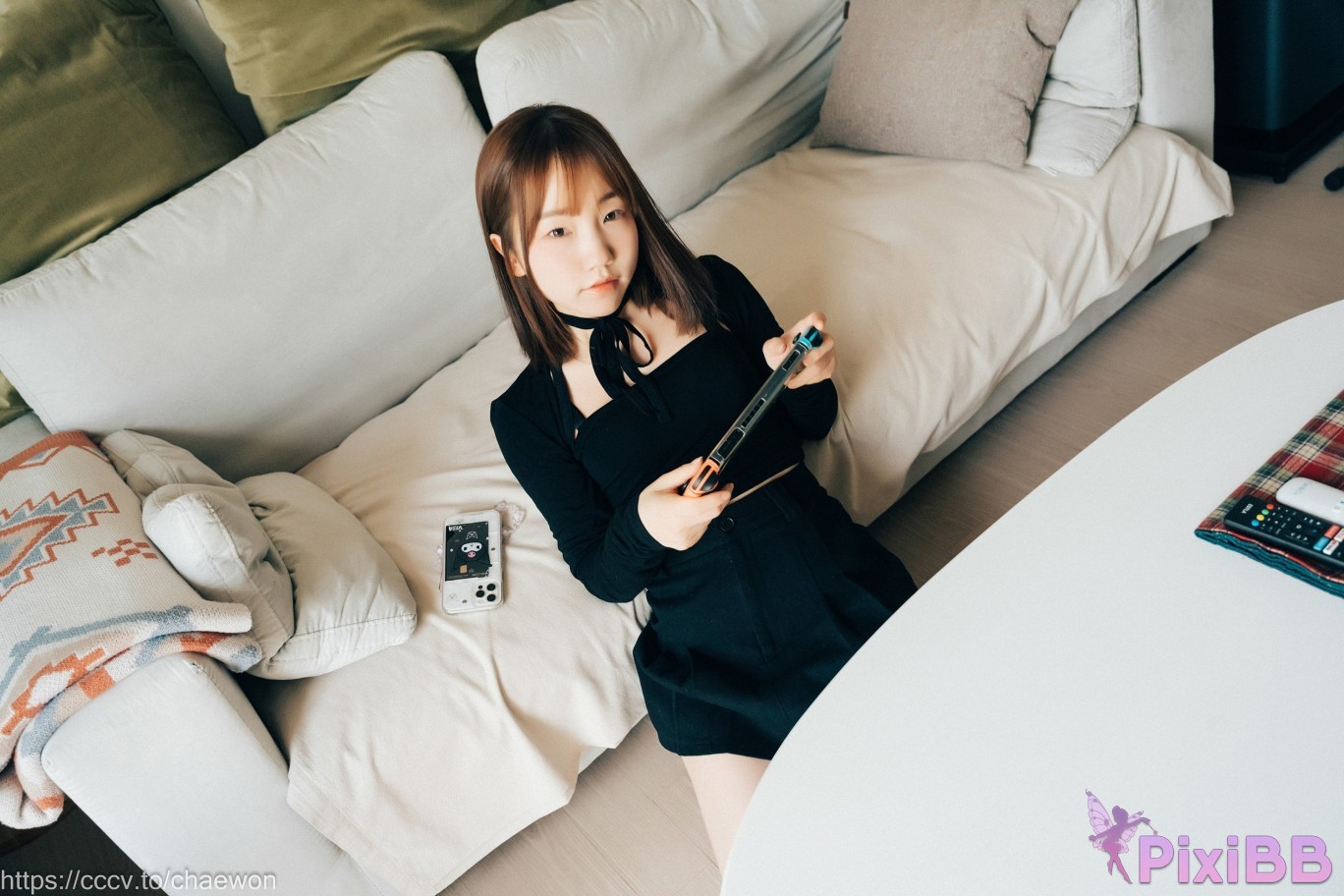 Loozy Yeri Visitor PixiBB.COM 017