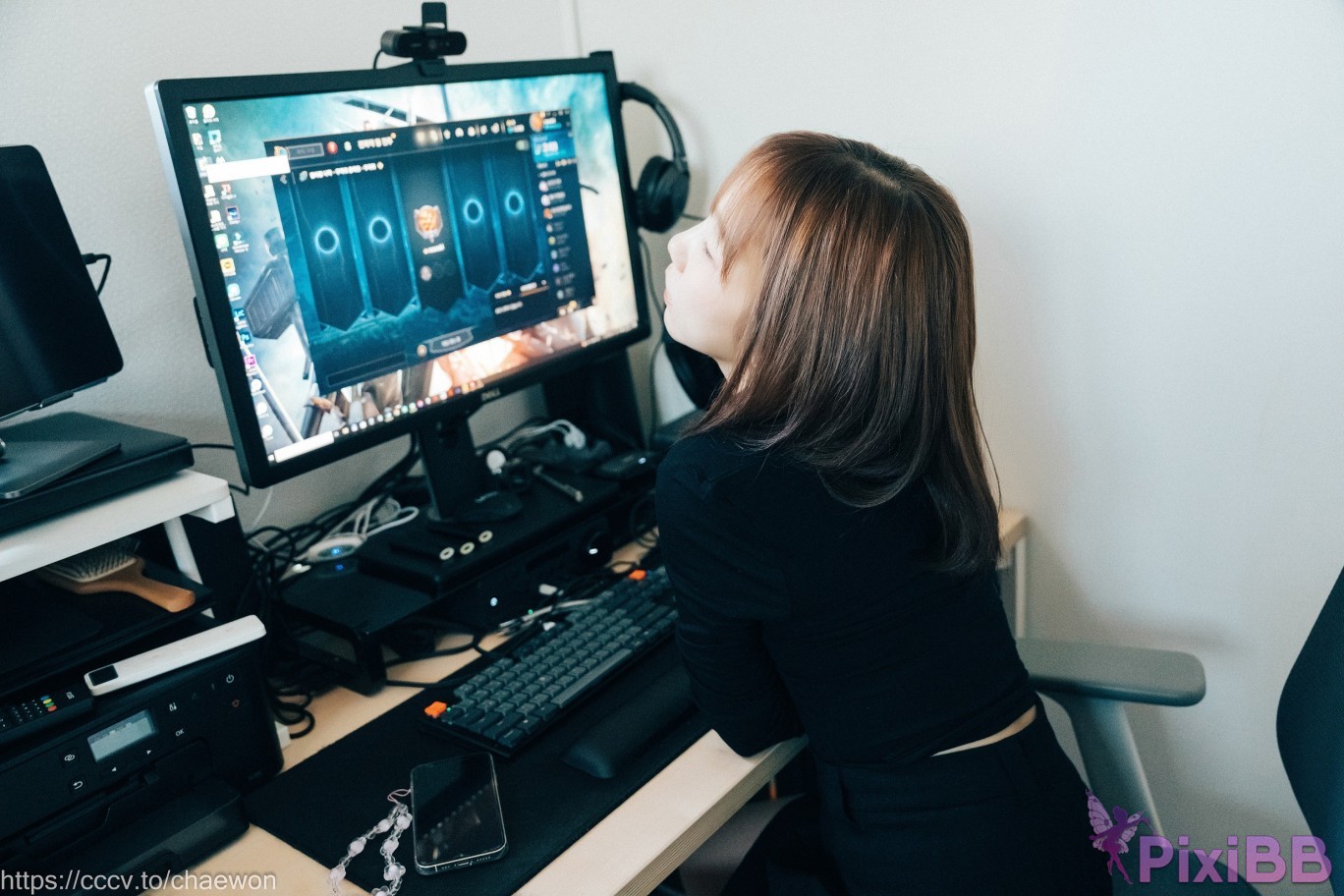 Loozy Yeri Visitor PixiBB.COM 031