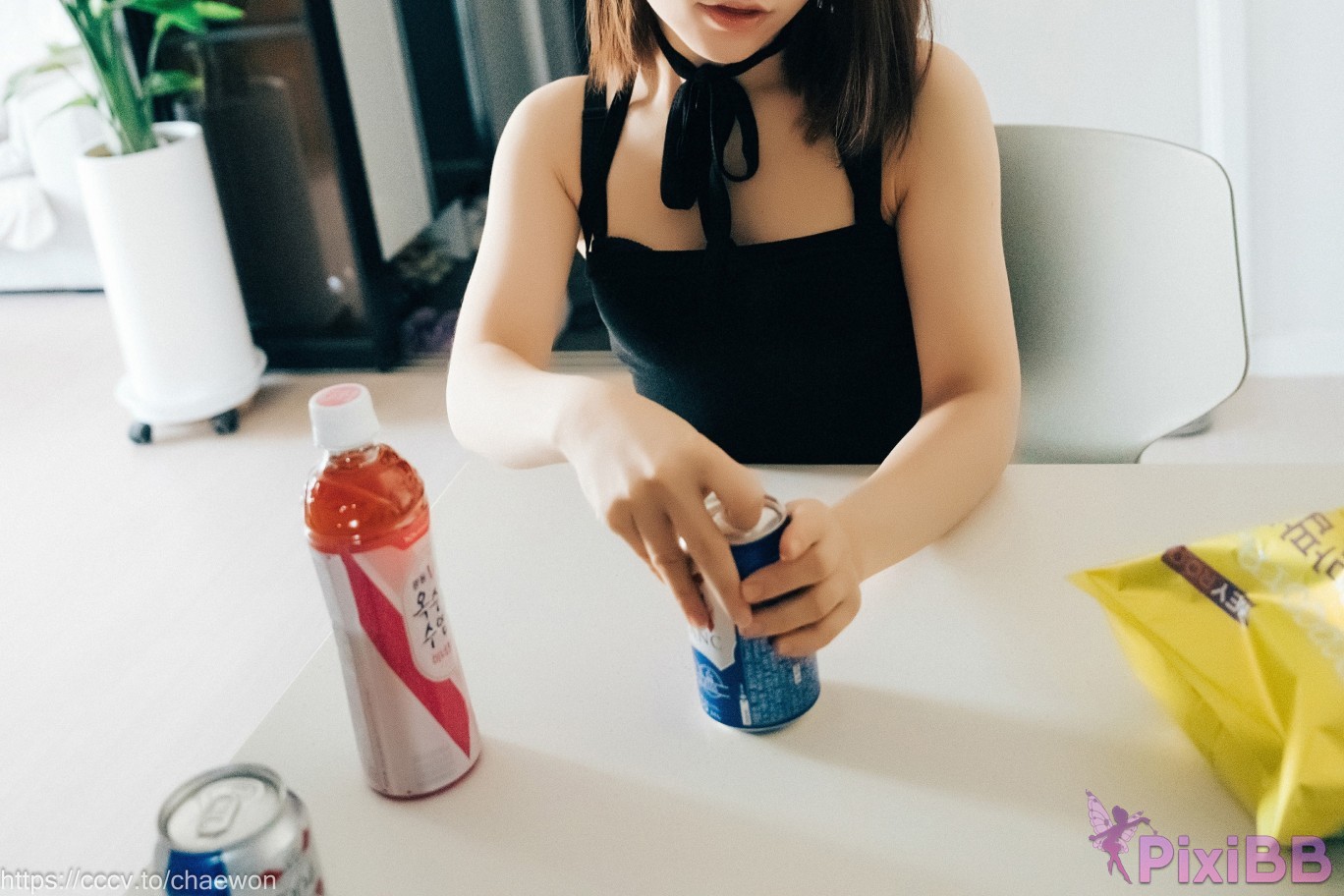 Loozy Yeri Visitor PixiBB.COM 042