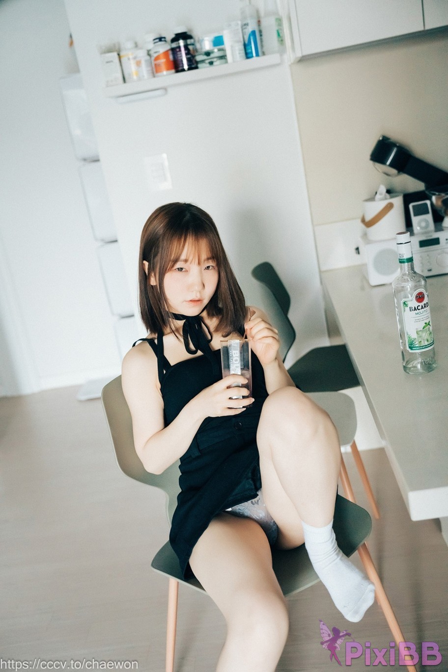 Loozy Yeri Visitor PixiBB.COM 054