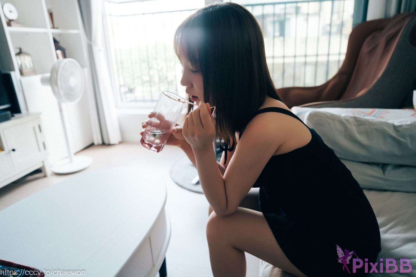 Loozy Yeri Visitor PixiBB.COM 056