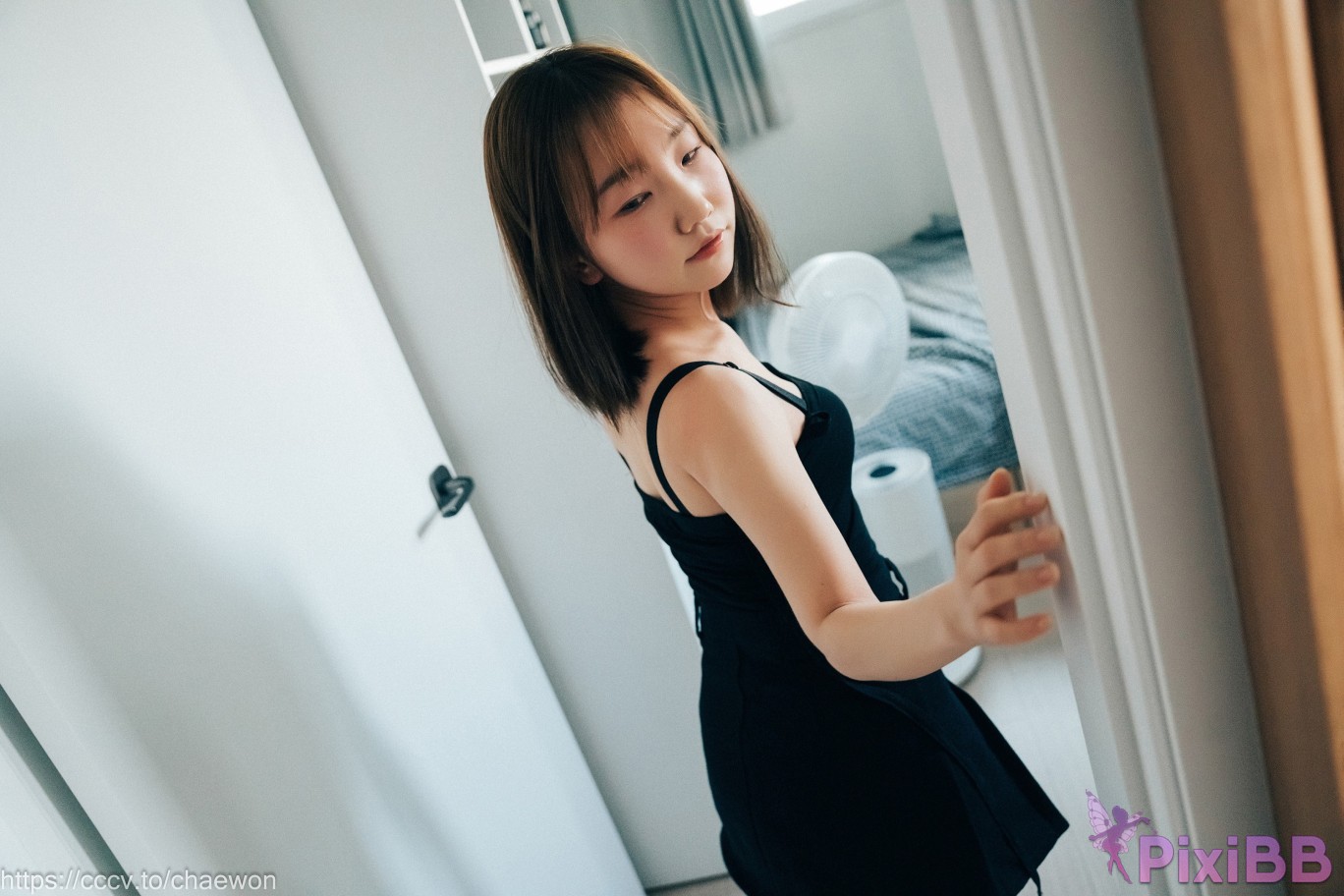 Loozy Yeri Visitor PixiBB.COM 084