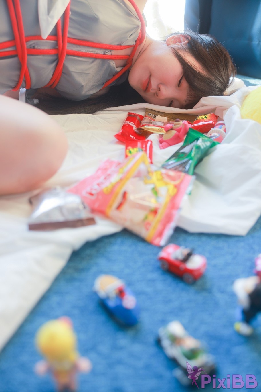 SWEETBOX Yeri Packaging Girl PixiBB.COM 099