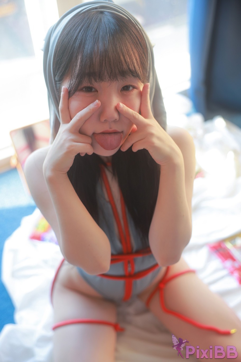 SWEETBOX Yeri Packaging Girl PixiBB.COM 123