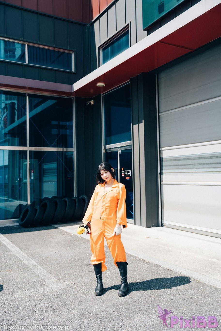 Loozy Zia Garage Girl PixiBB.COM 001