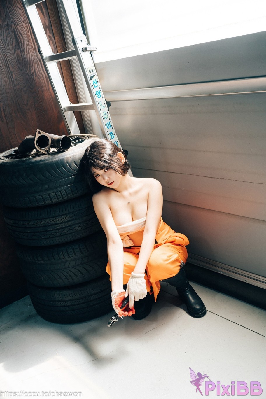 Loozy Zia Garage Girl PixiBB.COM 017