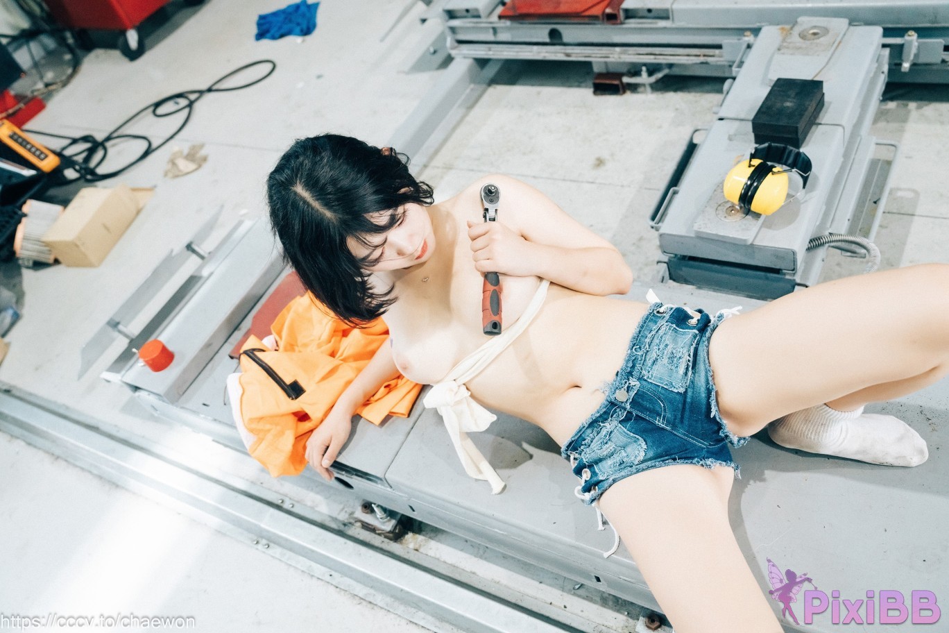 Loozy Zia Garage Girl PixiBB.COM 070