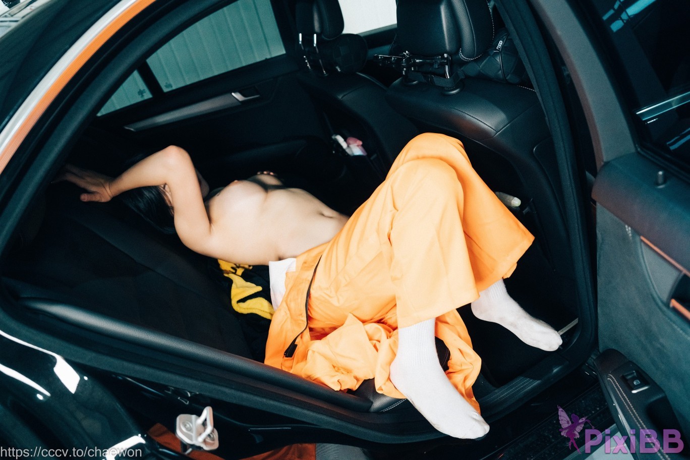 Loozy Zia Garage Girl PixiBB.COM 109