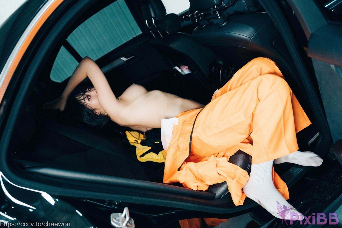 Loozy Zia Garage Girl PixiBB.COM 110