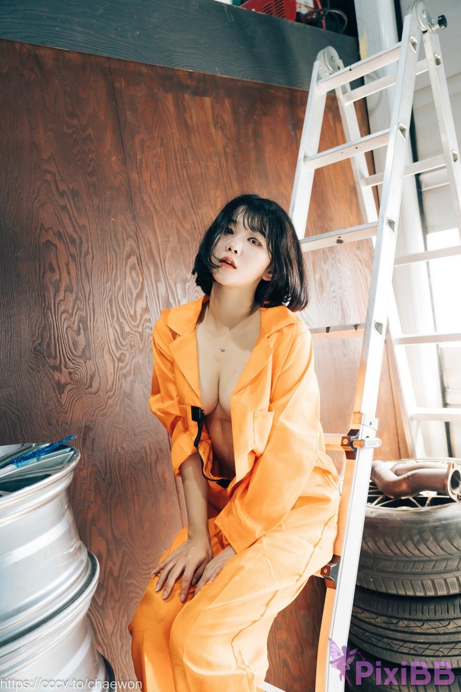 Loozy Zia Garage Girl PixiBB.COM 119